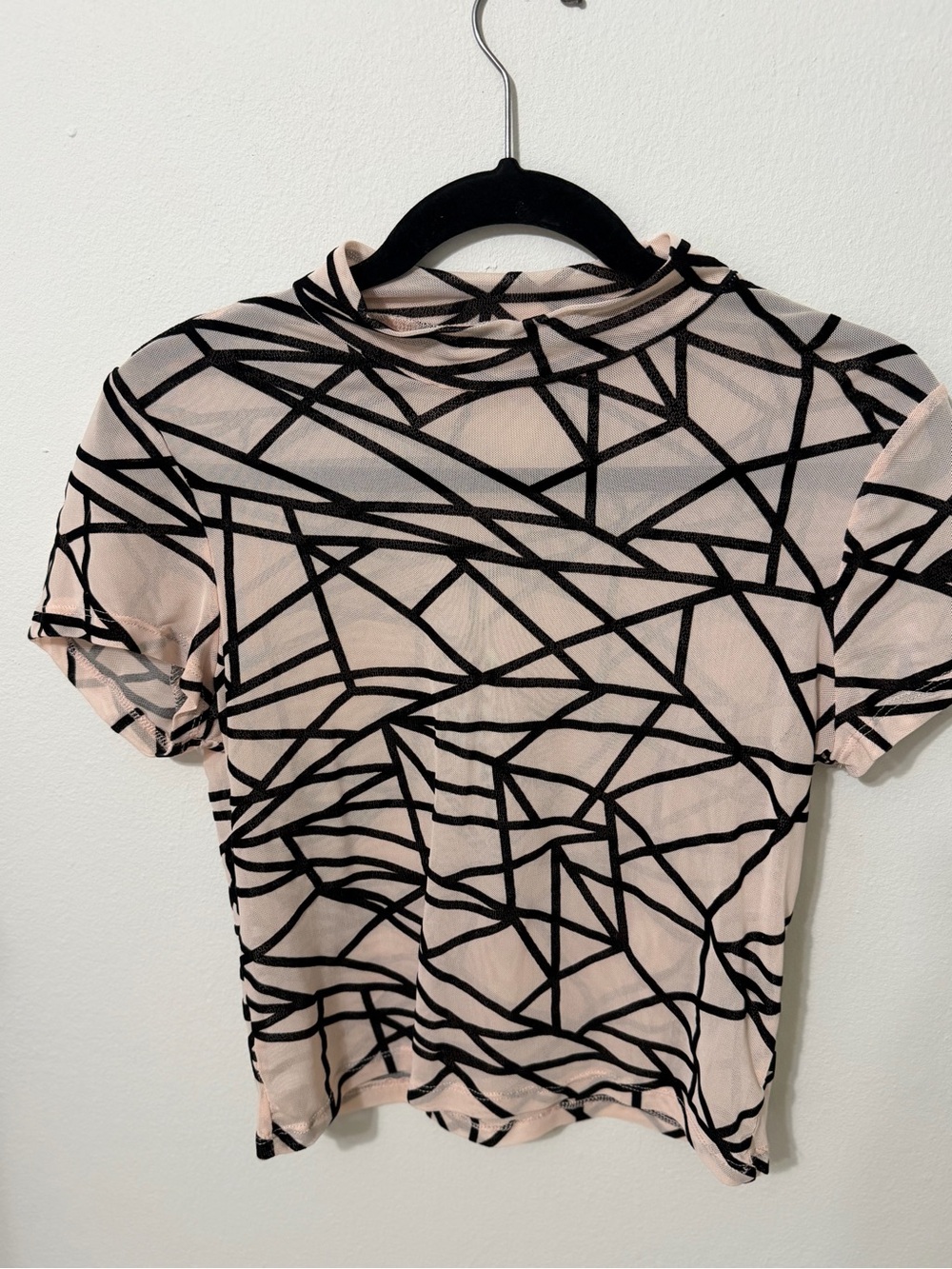 SHEIN Pale Pink Mesh Short Sleeve Top with Black Geometric Lines